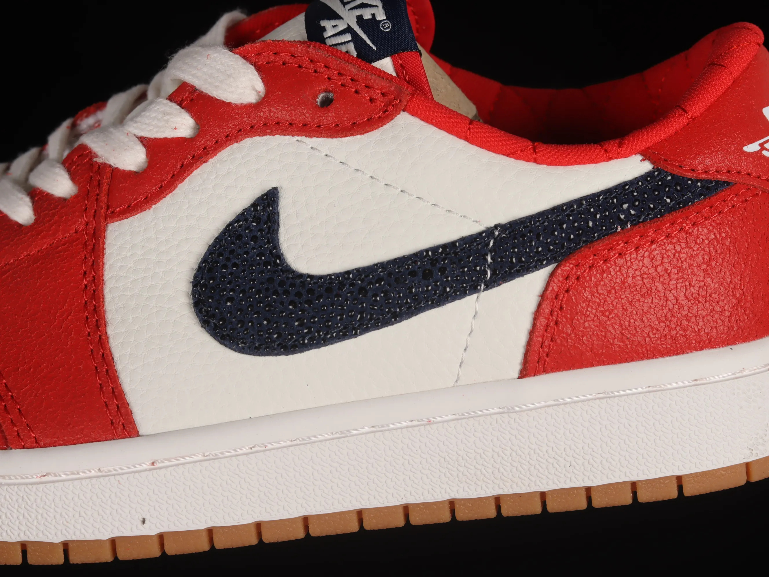All categories Air Jordan Jordan series basketball shoes Air Jordan 1 Low Z version Air Jordan 1 Low OG "Shattered Backboard" AJ1 Joe 1 customized version white buckle shredded low-top basketball shoes CZ0790-100